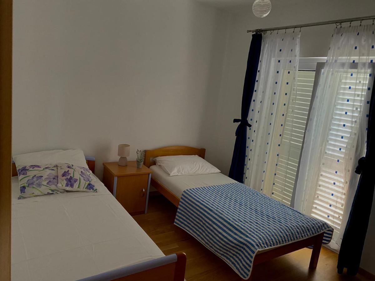 Apartman Nives Lejlighed Trogir Eksteriør billede